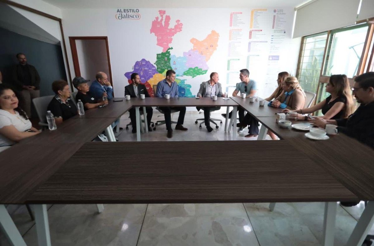 Nuestra Fundación a dado un gran avance, para regresar a Jalisco este programa tan exitoso donde solo se salvan vidas, por que donar un órgano es un acto de amor, Gracias. <a href="/AlbertoEsquerG/">Alberto Esquer</a> @elicastrogdl
<a href="/MiguelHerreraDT/">Miguel Herrera</a>
<a href="/RubenRomanoDT/">Rubén Romano Oficial</a>
<a href="/mauricioislas/">Mauricio Islas</a>
<a href="/MauOchmann/">Mauricio Ochmann</a>
<a href="/Rdelgadillog/">Robertodelgadillo</a>