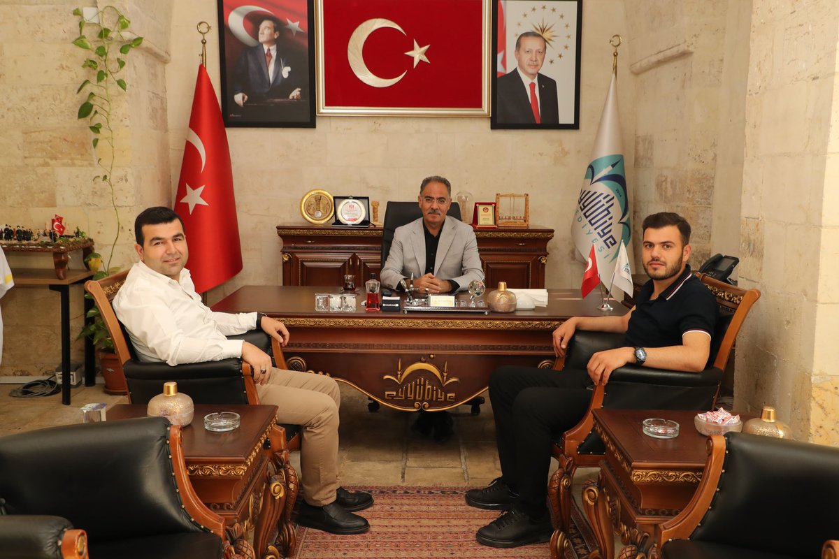 Hasan ÇİFTÇİ (@hasanciftci01) on Twitter photo Eyyübiye belediye başkanı
Sn. Mehmet Kuş’u makamında ziyaret ettik…
İlgi ve alakalasından dolayı kendisine teşekkür ederim.
<a href="/mehmetkusnet/">Mehmet Kuş 🇹🇷</a> Eyyübiye belediye başkanı
Sn. Mehmet Kuş’u makamında ziyaret ettik…
İlgi ve alakalasından dolayı kendisine teşekkür ederim.
<a href="/mehmetkusnet/">Mehmet Kuş 🇹🇷</a>