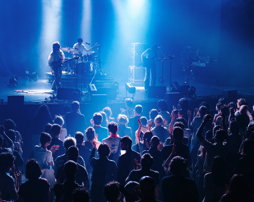 📻 𝗣𝗹𝗮𝗴𝗲𝘀 𝗣𝗼𝗽 𝗮̀ 𝗹𝗮 𝗿𝗮𝗱𝗶𝗼 

Rendez-vous sur le site de La Clé Des Ondes pour écouter une vadrouille en podcast au coeur du bal des Plages Pop : lacledesondes.fr/article/rature… 

#BordeauxRock #PlagesPop 

📸 Betty Natale / Bordeaux Rock