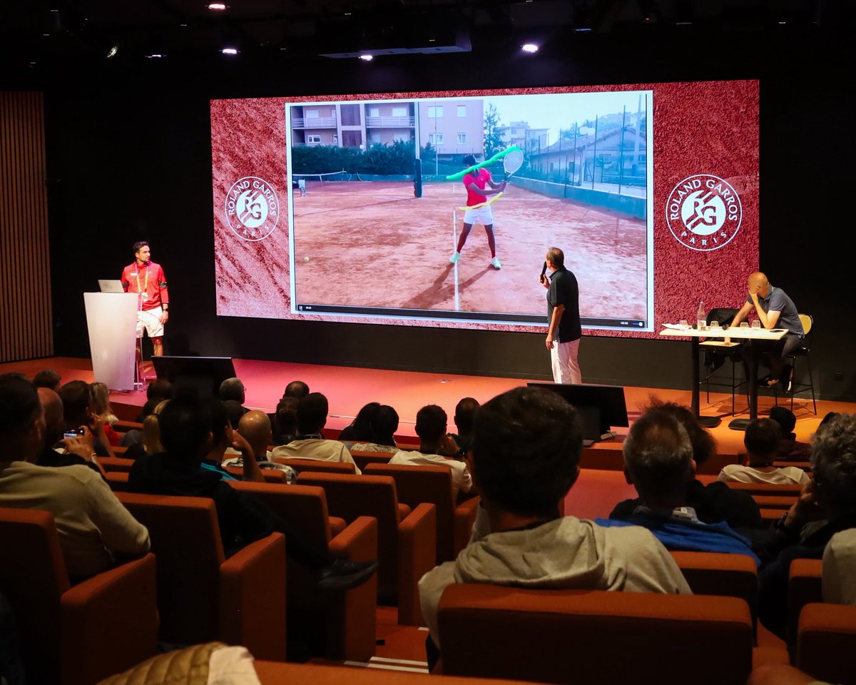 Coaching Masterclass from Riccardo Piatti at Roland Garros 🎙️

Thank you <a href="/FFTennis/">FFT</a> for inviting Riccardo to share his experience and vision of player development during this Masterclass session in Paris. Always a pleasure to contribute to the future of the game!