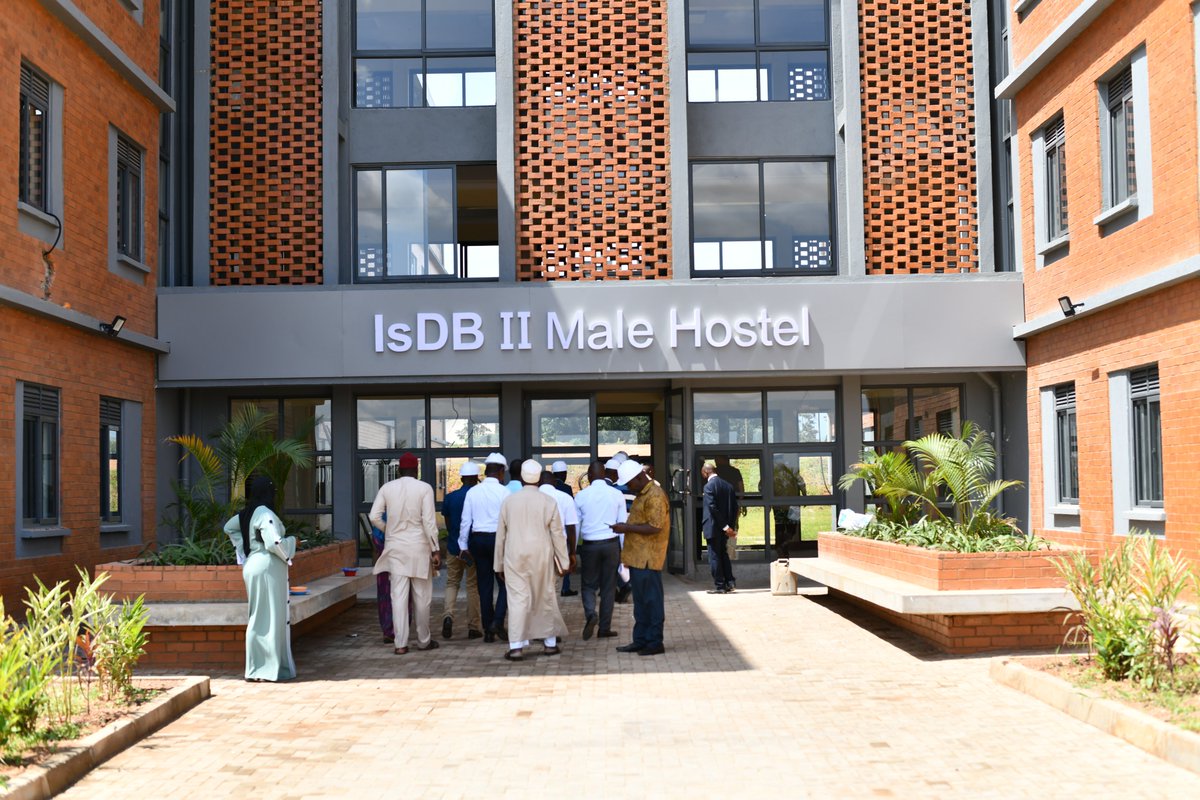 rectoriuiu1988's tweet image. I write with immense gratitude and pride to commend the Academic Affairs Committee for their exemplary work during the today’s inspection tour at our Main Campus in Mbale.@iuiuac @iufckabojja @IUIUFCGUILD @guildiuiukc @IuiuArua @isdb_group
