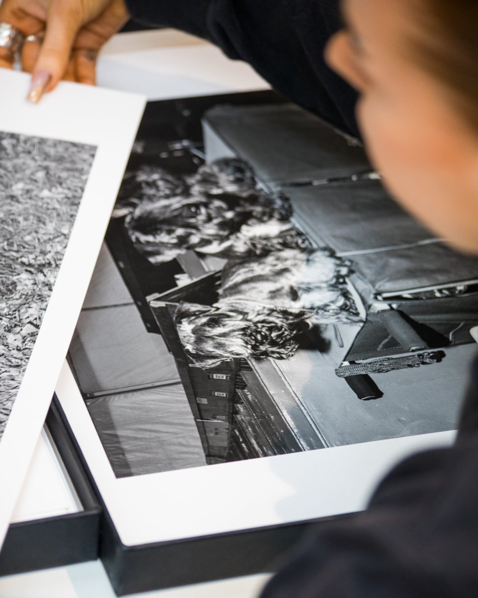 [2025 Carte Blanche Students]

→  Only 1 week left!
Are you a Master's or Bachelor's student in art or photography in Europe? 
Showcase your work at Paris Photo and a major Paris train station! In partership with <a href="/PictoFR/">Picto</a> and <a href="/ConnectGares/">SNCF Gares & Connexions</a>

🔗 Apply now: ow.ly/Oegz50W2mjT