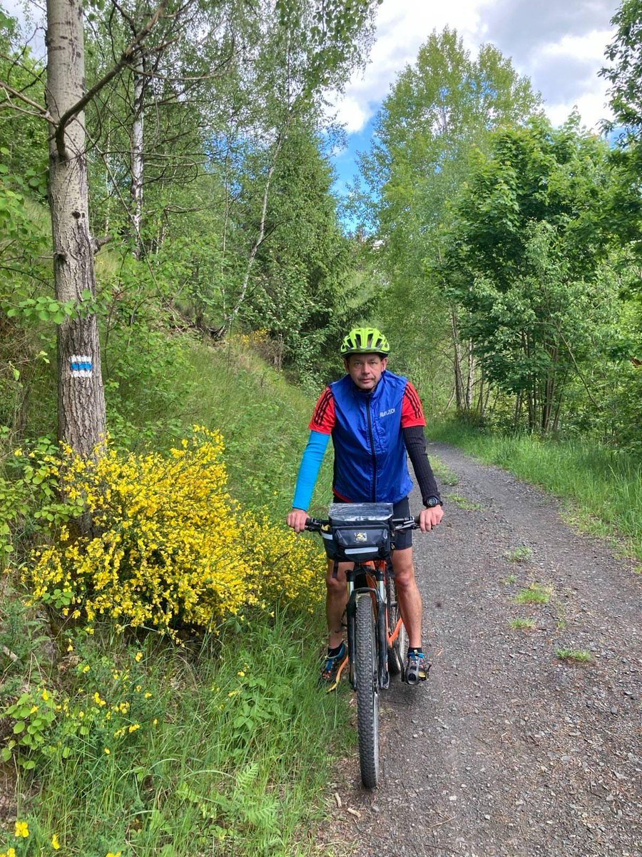Bezpečně, chytře a na kole! 🚴‍♀️🚦🗺️ Česko má novou metodiku pro plánování cyklodopravy!

👉 Díky ní budou cyklostezky bezpečnější, propojenější a plánované tak, aby sloužily každodenním cestám i rodinným výletům.

Co to znamená?
✅ Plánovaná síť cyklotras napříč Českem – nejen pro