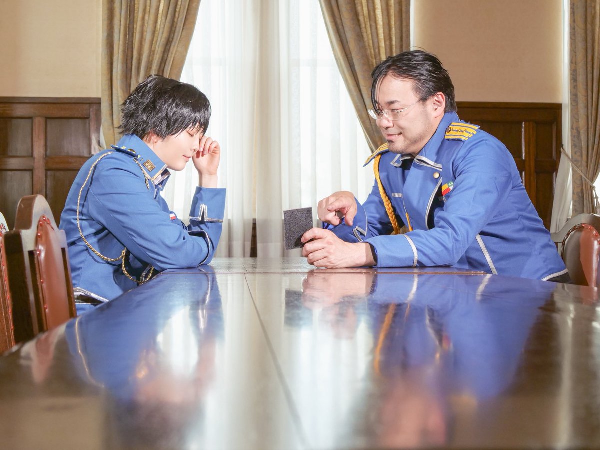 ghned4_cos's tweet image. Cosplay/鋼錬
「聞いてくれよロイ〜、うちの娘が遂に歩けるようになってよぉ。『パパ〜♡』なんて言いながら一生懸命近づいてくるんだぜ?どうだ可愛いだろ〜!天才だろ〜?!」
「ヒューズ、その話いつまで続くんだ?」
◇
R.M ぽーろ
M.H フルタカさん
撮影:かんとくさん
※撮影地許可有り