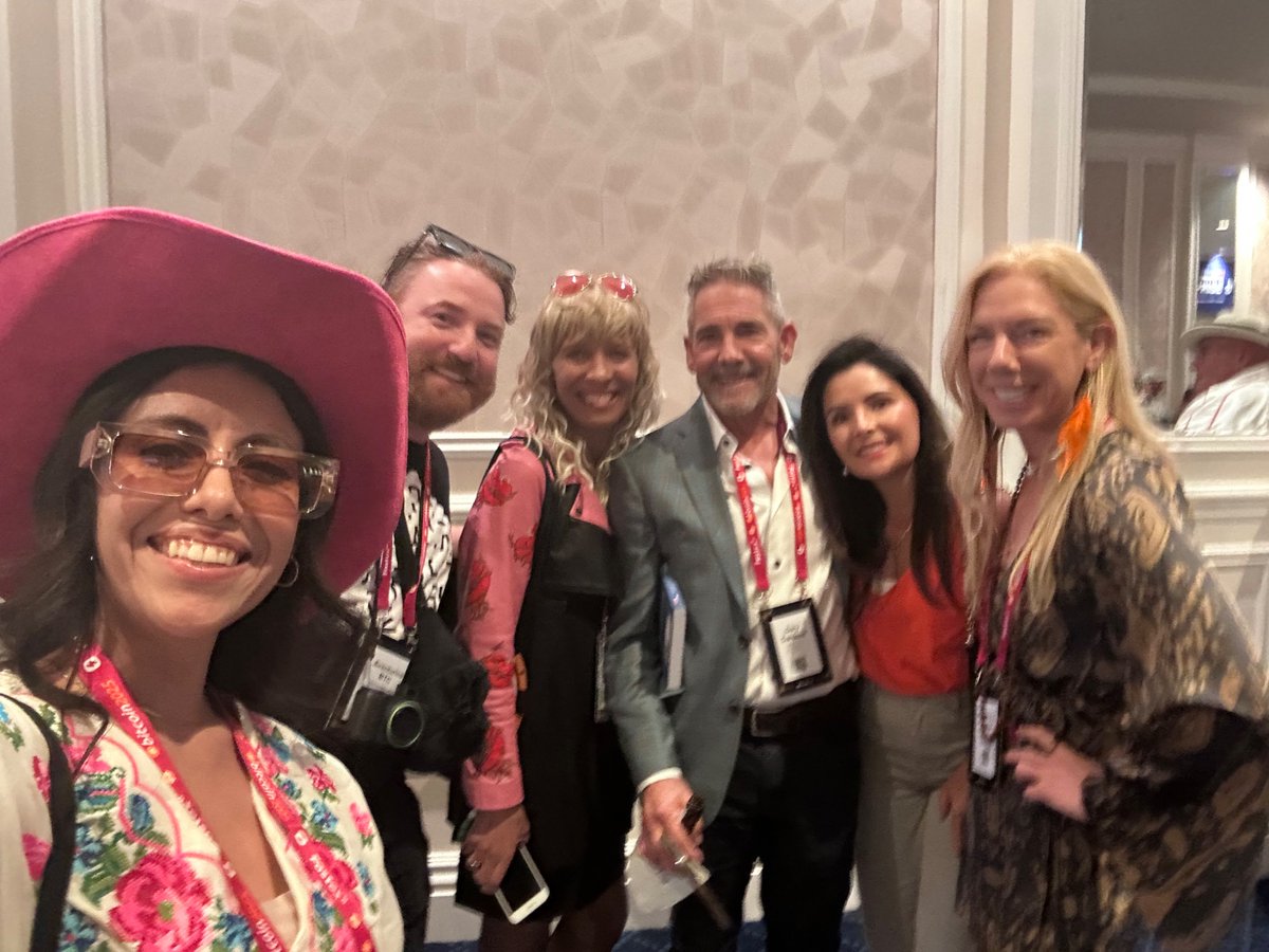 Legendary GM 🌞 from <a href="/TheBitcoinConf/">The Bitcoin Conference</a> 

📸 L to R: <a href="/creatressart/">Creatress 🦋 XR Performance Artist ⏹️</a> <a href="/aventurine_eth/">Aventurine</a> <a href="/maxximillian/">Maxximillian.base.eth ✈️ 🏜️</a>  <a href="/GaryCardone/">Gary Cardone</a> <a href="/JimenaBuenaVida/">Jimena Buena Vida</a> and Naama.