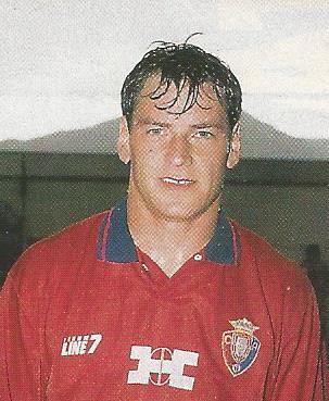eltoledo.com (@eltoledocom) on Twitter photo Temporada 1993/94: Jan Urban, jugador del <a href="/Osasuna/">C. A. OSASUNA</a>
Jugador del <a href="/CD_Toledo/">C.D. Toledo 🦅💚⚪️</a> en la temporada 1995/96 en Segunda División A.
#Toledo #CDToledo #Osasuna #Pamplona Temporada 1993/94: Jan Urban, jugador del <a href="/Osasuna/">C. A. OSASUNA</a>
Jugador del <a href="/CD_Toledo/">C.D. Toledo 🦅💚⚪️</a> en la temporada 1995/96 en Segunda División A.
#Toledo #CDToledo #Osasuna #Pamplona