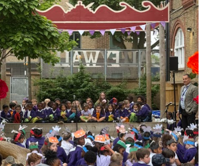Celebrating in true Galleywall Style, we marked our #OutstandingOFSTED result with a joyful afternoon of celebration alongside our wonderful school community. The achievement belongs to everyone in the #Galleywall community.