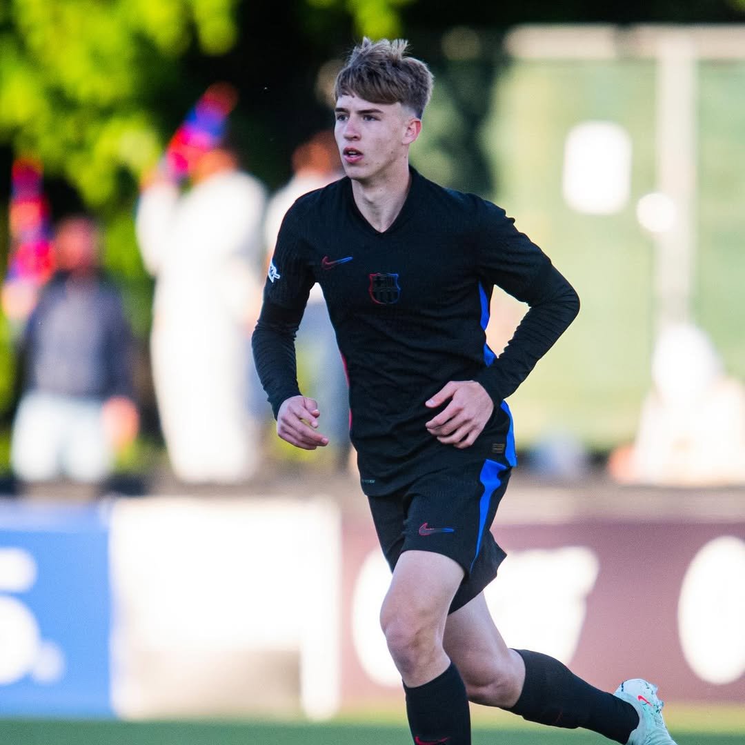 Barça Buzz (@barca_buzz) on Twitter photo 🇪🇸: Juvenil A midfielder Tomás Marqués has been called up by Spain U19 for their preparations for the Euro U19 tournament, as he has replaced Marc Guiu on the squad list. 🇪🇸: Juvenil A midfielder Tomás Marqués has been called up by Spain U19 for their preparations for the Euro U19 tournament, as he has replaced Marc Guiu on the squad list.