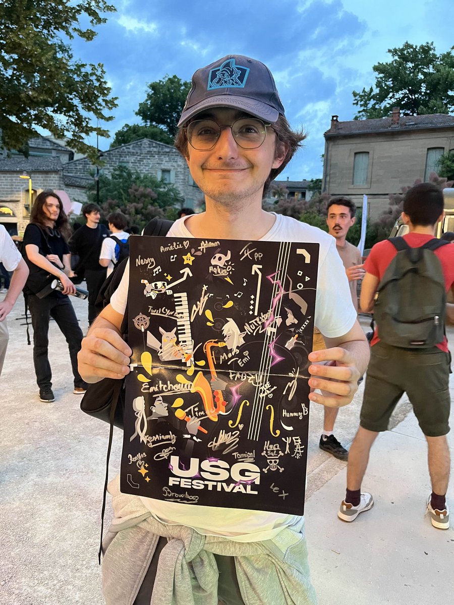 J'ai enfin réussi à avoir la signature des TO/Régisseur/Casteur qui se sont donnés corps et âmes durant l'USG
Malgré toutes les difficultés vous avez vraiment assuré et vous pouvez être fier de vous.
Merci infiniment pour ce week-end exceptionnel, je vous adore ❤️
1/2