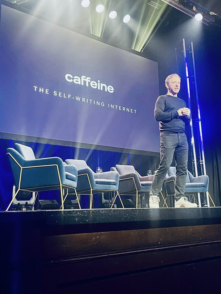 icphub_IN's tweet image. The self-writing internet is happening right now.

☕️ @caffeineai 

The energy at #WorldComputerSummit is unreal.

Watch Live: x.com/i/broadcasts/1…

#ICPhubs #WCS2025