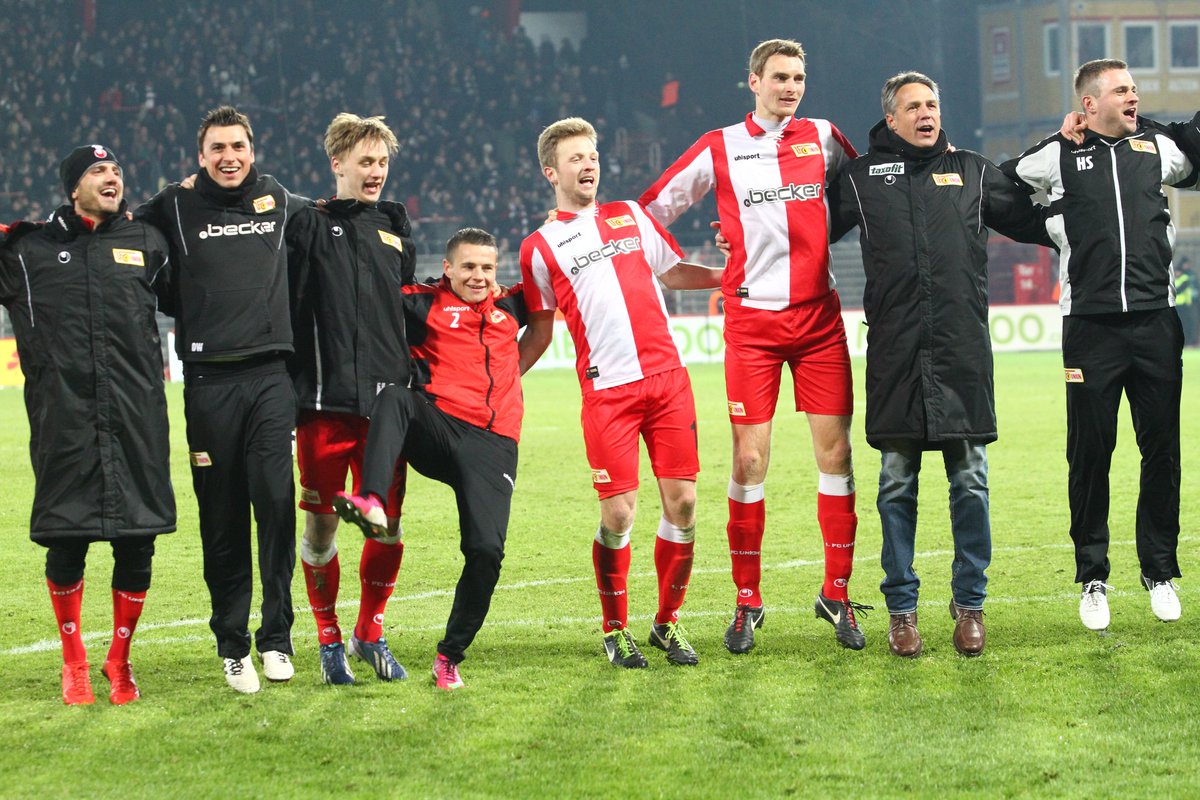 Happy Ruhestand, Björn Kopplin 💐  

38 Spiele für Union und später als Vereinslegende bei Randers eine tolle Karriere hingelegt. Für die Zukunft alles Gute!