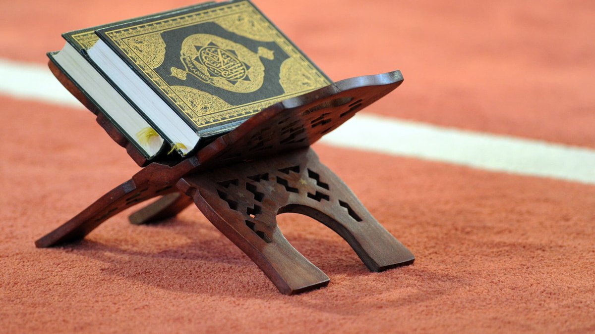 Villeurbanne: une personne s'introduit dans une mosquée et y brûle un coran, une enquête ouverte
l.bfmtv.com/bWtO