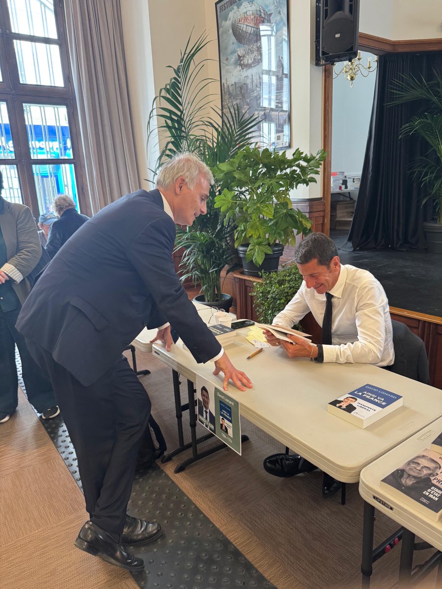 C’était Paris !

Une belle énergie, des échanges nourris et beaucoup d’enthousiasme autour de <a href="/davidlisnard/">David Lisnard</a> à l’occasion de sa rencontre et séance de dédicace au Festival Quartier du Livre, dans le 5e arrondissement.