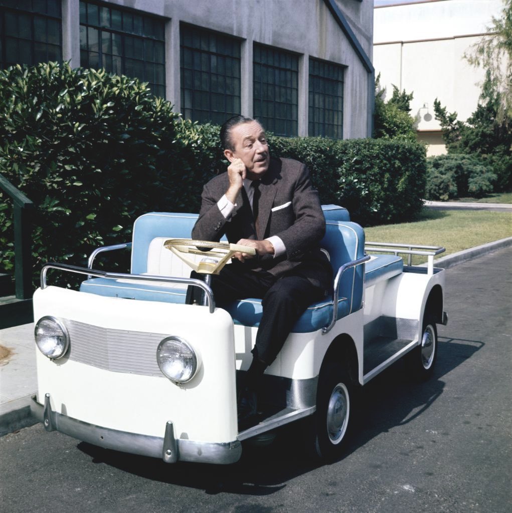 imagineeringdis's tweet image. What do we know about this cart Walt is driving? Can’t find anything about this particular model anywhere.