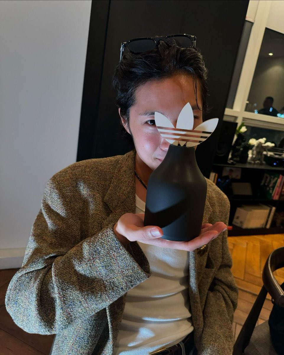 jongnow's tweet image. No rules, just good wine, good fits, and better company.