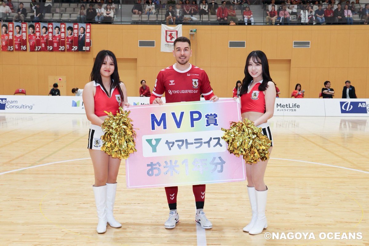 Primer Partido F-League!!
✅ +3p 
Gran trabajo TEAM❗️❕ 

#fleague #japan #futsal #nagoya #oceans 
#team #liga #todosjuntos