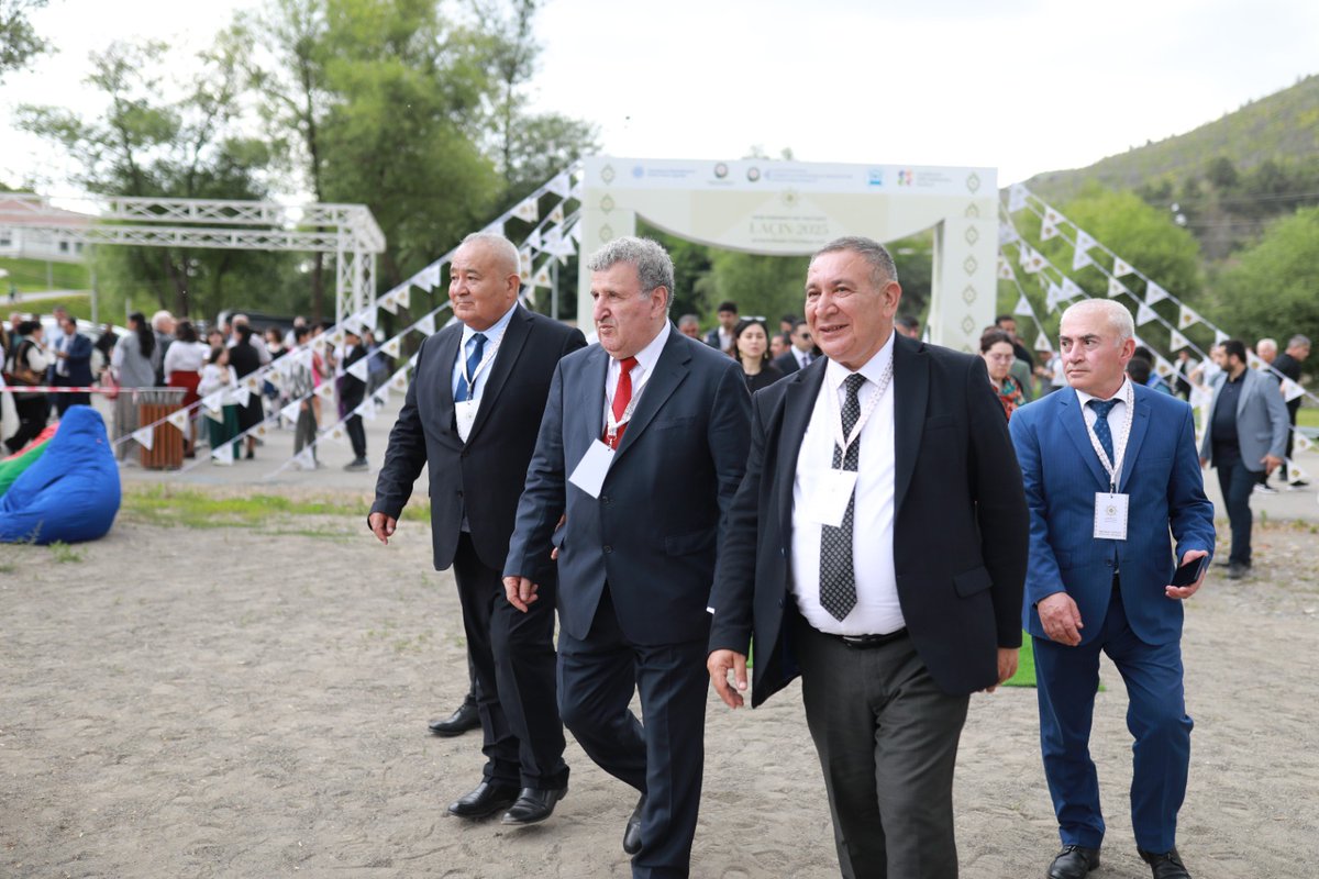 State Tourism Agency of the Republic of Azerbaijan (@azerbaijansta) on Twitter photo Laçında MDB ölkələrinin şirniyyat masası təqdim olunub
Ətraflı: shorturl.at/ESSKm Laçında MDB ölkələrinin şirniyyat masası təqdim olunub
Ətraflı: shorturl.at/ESSKm