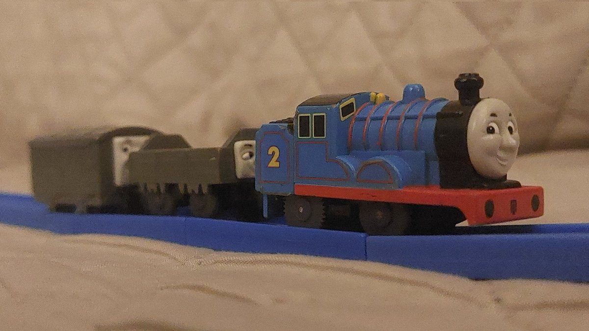 Tomy/ trackmaster packs in capsule pt.1