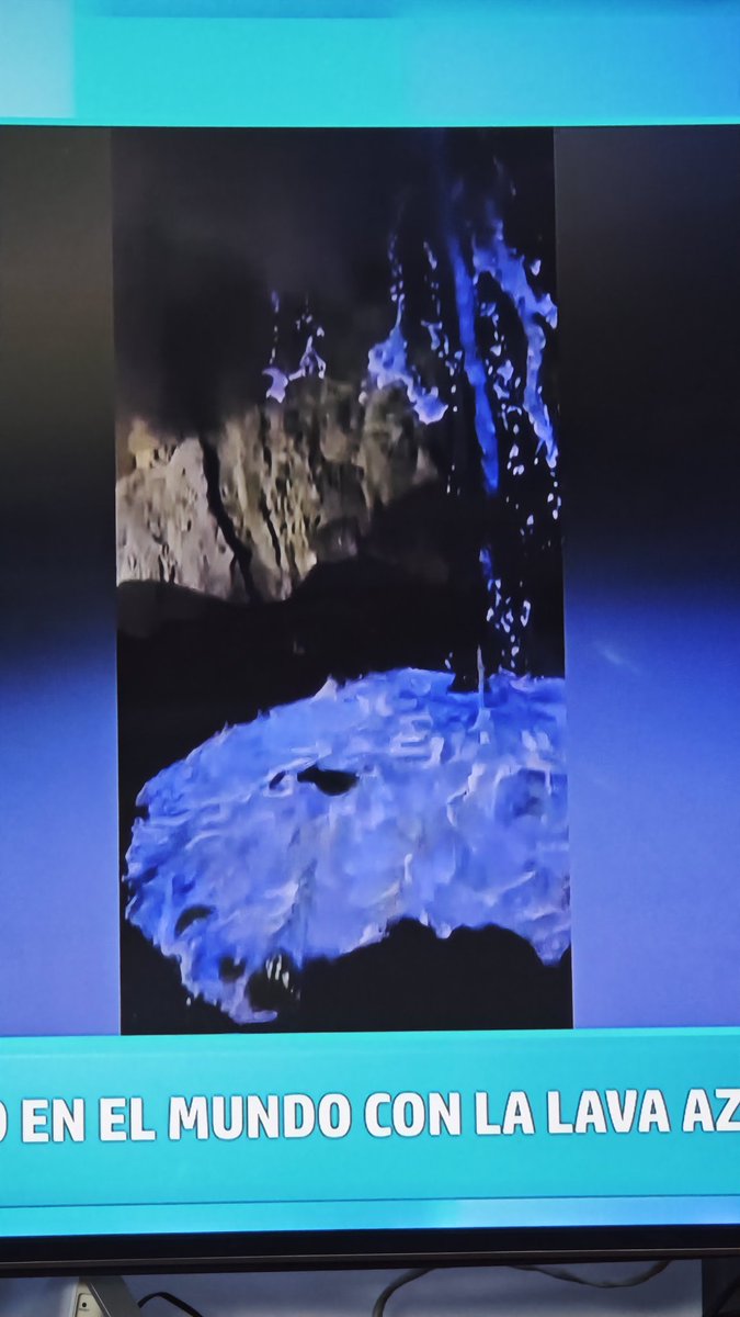 Lo siento por Francisco Cacho pero eso de la lava azul, en Galicia se llama: queimada. 

🤣🤣

#zapeando2868 <a href="/zapeandola6/">Zapeando</a> <a href="/DaniMateoAgain/">Dani Mateo 🤘🏼</a>