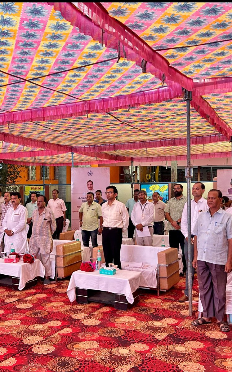 listenjasbir's tweet photo. It was honour to be the part of the Inaugural ceremony of ATS system and new initiative of ZERO ACCIDENT DAY by honourable CM Shri @MohanMOdisha ji
#ZAD #Backhomesafe
@AMITABHTHAKUR21 @ushapadhee1996 @CTOdisha @STAOdisha @RTOBARGARH1 https://t.co/NwjyNpcjsK
