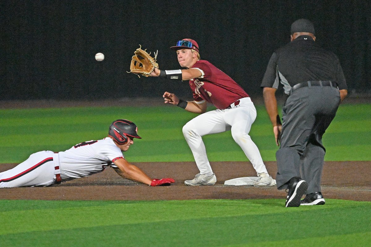 We posted photos from the Region II-6A Baseball Final between <a href="/CyWoods212/">Cypress Woods HS</a> and Tomball to our Facebook page: facebook.com/media/set/?van… #CFISDspirit 🎉⚾️