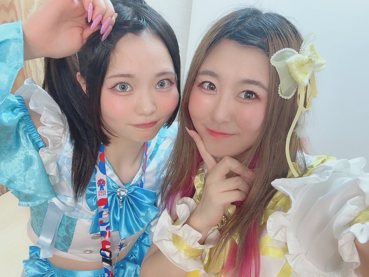 デコ出しの日、にゃんもおデコ見せてくれたのおすそ分けしてあげるね〜💛🩵

レアじゃない？？🤭