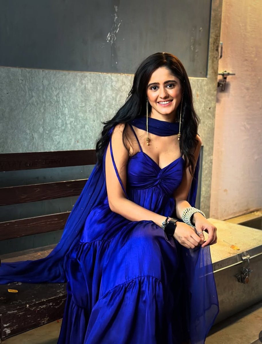 pawankkonline's tweet photo. Ayesha Singh new post. Latest serial updates
π click
https://t.co/aDUctOzcRF
#AyeshaSingh #Mannat ππ
#AdnanKhan #MannatHarKhushiPaaneKi #AyeshaSinghFc https://t.co/ZwF0mey3NC