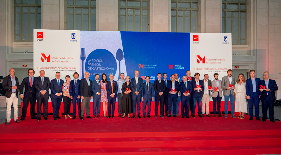 #Premios | Pabú, Lana o Miguel Laredo, entre los galardonados por la Academia Madrileña de Gastronomía este 2025

📰 tinyurl.com/5cvw8zp9

<a href="/AcadMadGastro/">Academia Mad. Gastro</a> 
<a href="/ComunidadMadrid/">Comunidad de Madrid</a> 
<a href="/madrifood/">Clúster Agroalimentario de la Comunidad de Madrid</a> 
<a href="/AlmeidaPP_/">José Luis Martínez-Almeida</a> 
<a href="/MahouSanMiguel/">Mahou San Miguel</a> 
<a href="/CarlosNovilloPi/">Carlos Novillo Piris</a> 
<a href="/DgdeOteo/">Ángel de Oteo</a> 
<a href="/Romanmunozs/">Román Muñoz Sánchez</a>