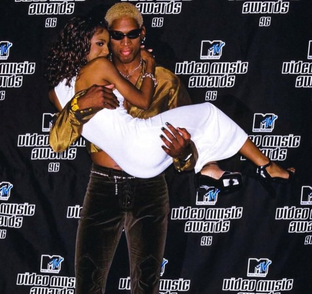 dennis rodman and toni braxton at the 1996 mtv video music awards