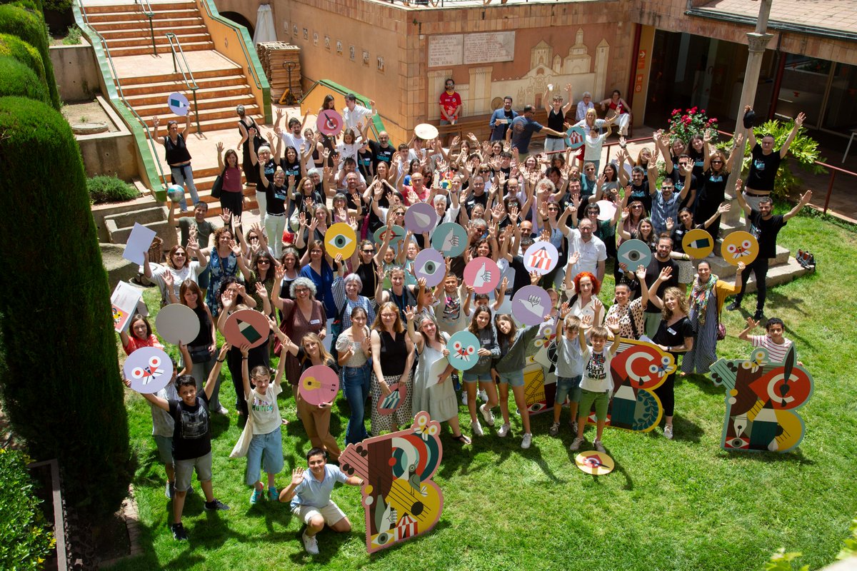Conservatori de Cervera (@conserv_cervera) on Twitter photo 🏅 El #Conservatori de #Cervera rep un Premi Baldiri Reixac amb L'#EspillEncantat pel seu compromís amb l’educació artística i la transformació social.
💙#sombaldiri
...
📷 Entrega de premis al <a href="/Museu_Terra/">Museu Terra</a> de l’Espluga de Francolí.
#ElsBaldiri | <a href="/FundacioCarulla/">Fundació Carulla</a> 🏅 El #Conservatori de #Cervera rep un Premi Baldiri Reixac amb L'#EspillEncantat pel seu compromís amb l’educació artística i la transformació social.
💙#sombaldiri
...
📷 Entrega de premis al <a href="/Museu_Terra/">Museu Terra</a> de l’Espluga de Francolí.
#ElsBaldiri | <a href="/FundacioCarulla/">Fundació Carulla</a>