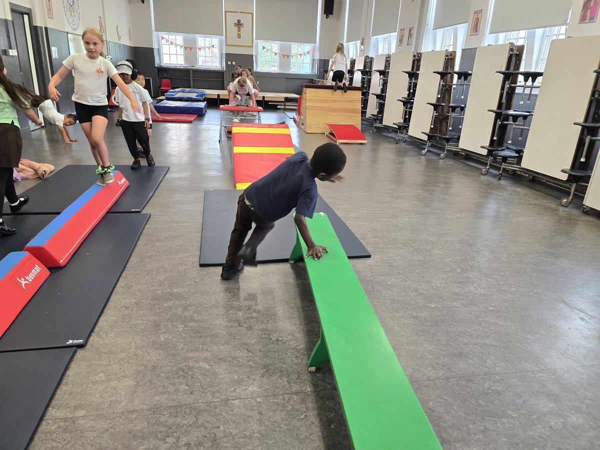 LWGC_Freestyle's tweet image. Super session at @St_Denis_PS for their after school club yesterday evening. Great effort by everyone 🙌 @ASGstmungos