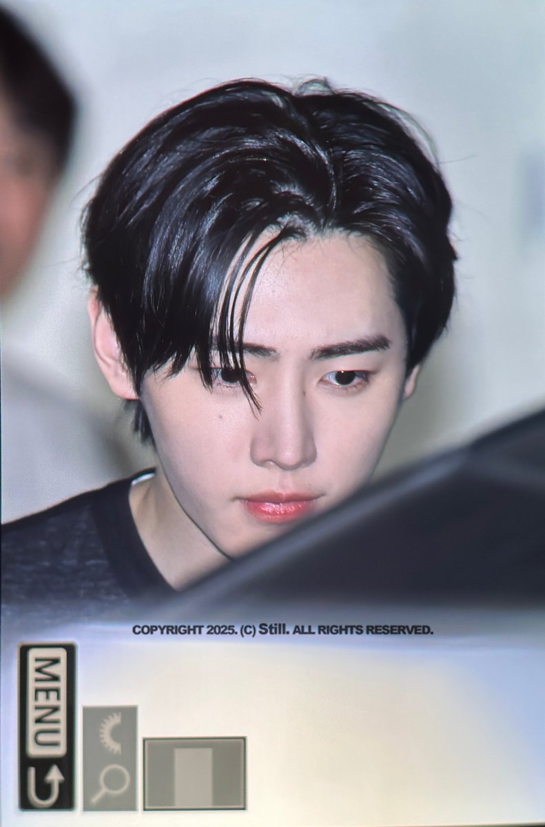 250603
#성훈 #엔하이픈 
#SUNGHOON #ENHYPEN