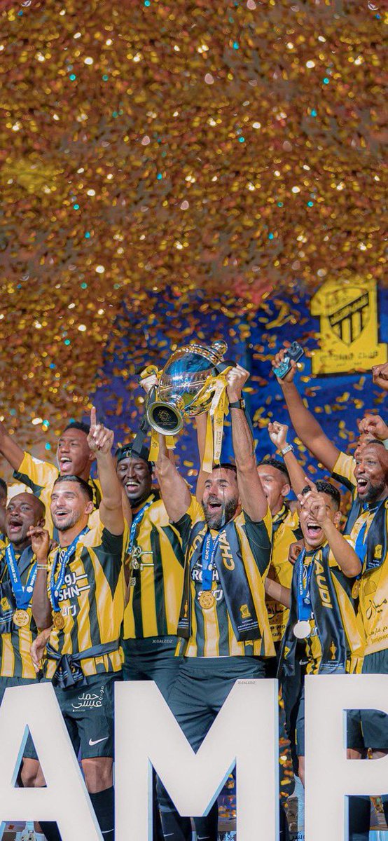 ما أجمل شعور الكيان بقيمة جمهوره و مسؤولية اللاعبين بأهميته و العمل من أجله فليس كل فريق هو الاتحاد وليس كل حب هو جمهور الاتحاد..