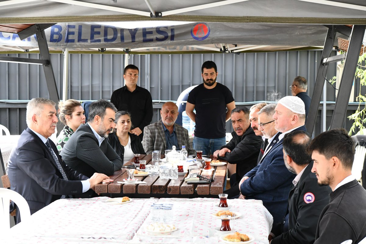 AK Parti Ankara (@akpartiankara) on Twitter photo İl Başkanımız <a href="/hakanhanozcan/">Hakan Han ÖZCAN 🇹🇷</a> İl Yönetim Kurulu Üyemiz Hasan Akan’ın kıymetli babası Hacı Durali Akan’ın vefatı dolayısıyla taziye ziyaretinde bulundu.
Merhuma Allah’tan rahmet, Akan Ailesine sabr-ı cemil dileriz. İl Başkanımız <a href="/hakanhanozcan/">Hakan Han ÖZCAN 🇹🇷</a> İl Yönetim Kurulu Üyemiz Hasan Akan’ın kıymetli babası Hacı Durali Akan’ın vefatı dolayısıyla taziye ziyaretinde bulundu.
Merhuma Allah’tan rahmet, Akan Ailesine sabr-ı cemil dileriz.