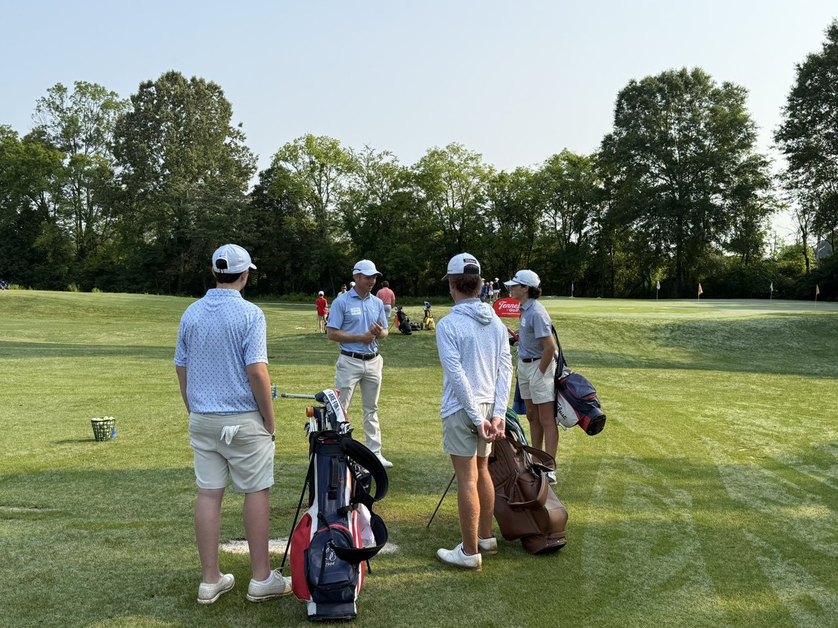 ChattanoogaGolf's tweet image. First day of the TPGA Junior Golf Academy. Worked on different types of strategies of chipping around the green. Finished today by playing the loop!
See y’all tomorrow!