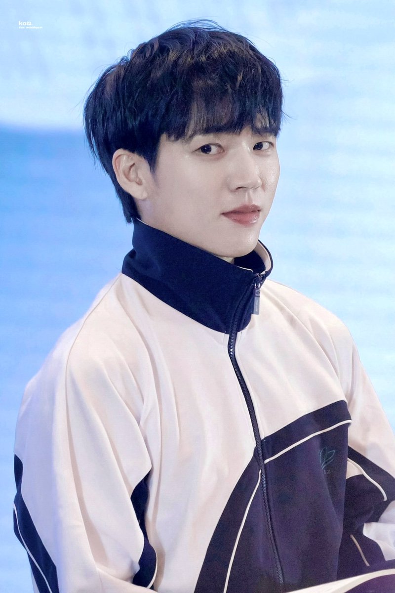 250602 상하이 팬싸인회 #남우현 

선배 아니고 체육쌤 코어 ദി( ᴗ ·̫ ᴗ )