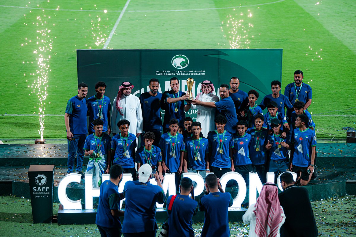 " أبطال محافظة الأحساء , غير الفتح مين لها!🏆🤩

#فئات_الفتح