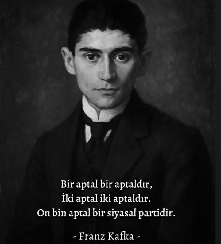 "Ehmeqeq ehmeqeq e. Du ehmeq, du ehmeq in. Deh hezar ehmeq, partiyek siyasî ne."