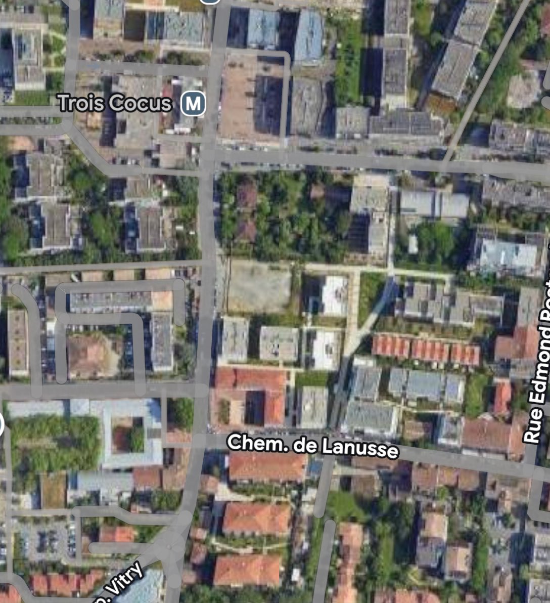 not le chemin de Lanusse à côté de l arrêt 3 cocus #Toulousecore