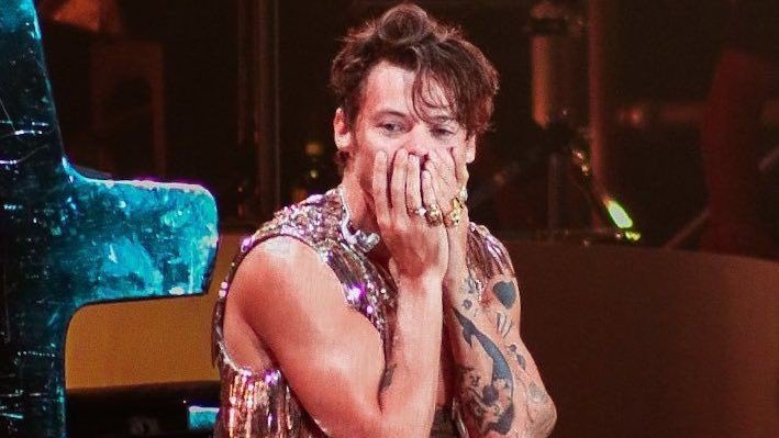 HSFEATURES's tweet image. Harry Styles… I absolutely adore you.