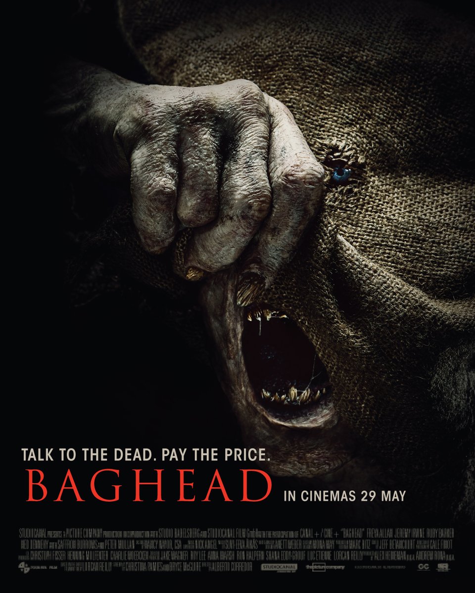 كائن غريب في القبو تقدر تكلمه بس مستحيل تضمن النتايج 👀💀
فيلم الرعب #Baghead يعرض الان على شاشات #ڤوكس_سينما 🍿🎥

احجز تذكرتك الحين 🎟️