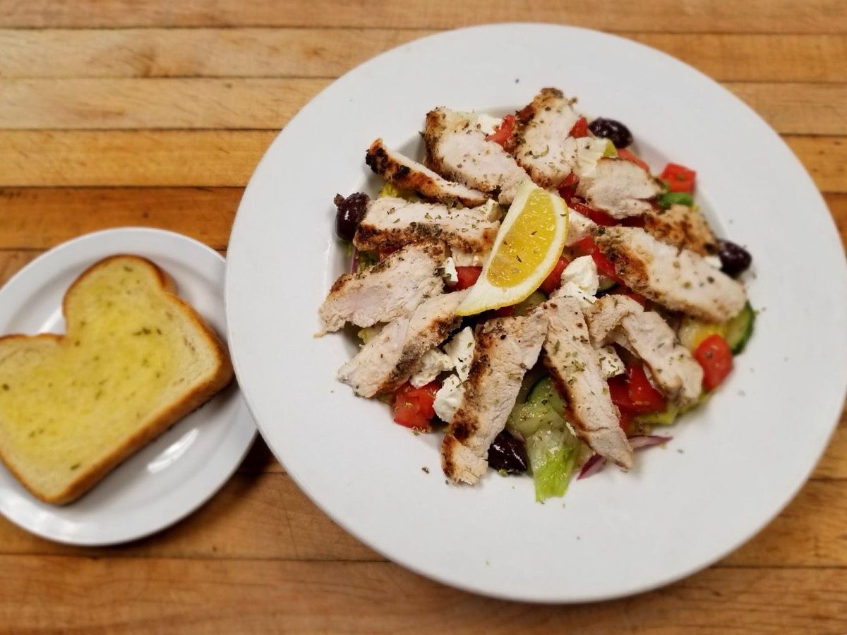 Craving a quick, nutritious meal? 🥗🍗 Try our Greek salad topped with chicken—a lunchtime delight! Fresh, delicious, and fast!

#NutritiousEats #LunchPerfection #SupportLocalBusinesses #ColeHarbour