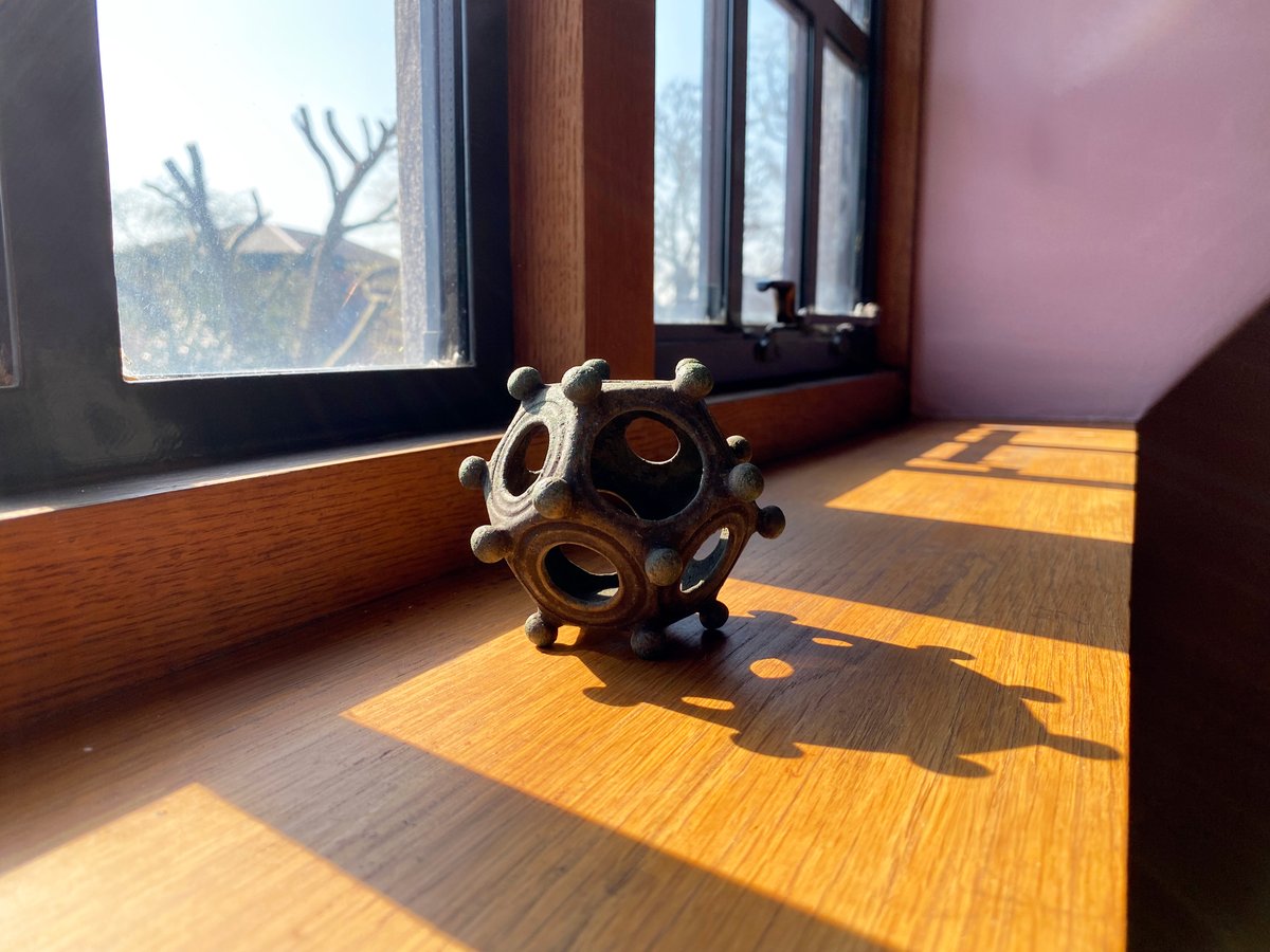🏛️ Britain’s most mysterious Roman artifact is back on display! 🏛️

🕰️ Tue - Sat, 10am - 4pm
🎟️ Free entry for Newark and Sherwood residents

💬 Share your theory on what you think it was used for below! #DecodeTheDodecahedron

🔗 ow.ly/brXJ50W3pqE

#history #dodecahedron