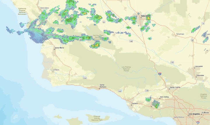 Scattered showers are occurring over San Luis Obispo County and the Cuyama Valley, as well as in the Thousands Oaks / Agoura Hills area. #LArain #CAwx