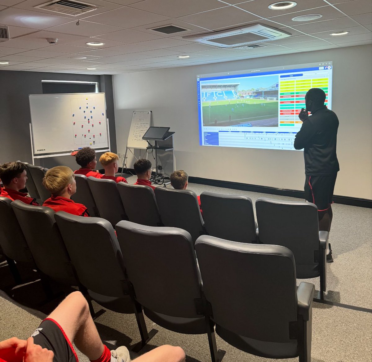 In-Play Sports tweet media