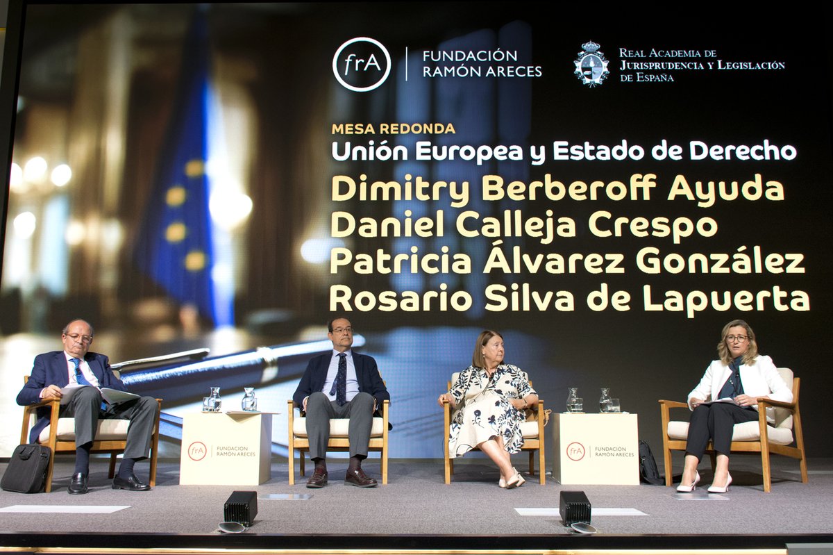 Disponible 🟢 el vídeo de la mesa redonda dedicada al #EstadoDeDerecho en la #UnionEuropea, organizada por la Real Academia de Jurisprudencia y Legislación y la #frAreces

Puedes verlo cuando quieras en nuestro canal 📲 🖥️ youtu.be/3mKB8DhV64g

#Derecho #Justicia #UE #Europa