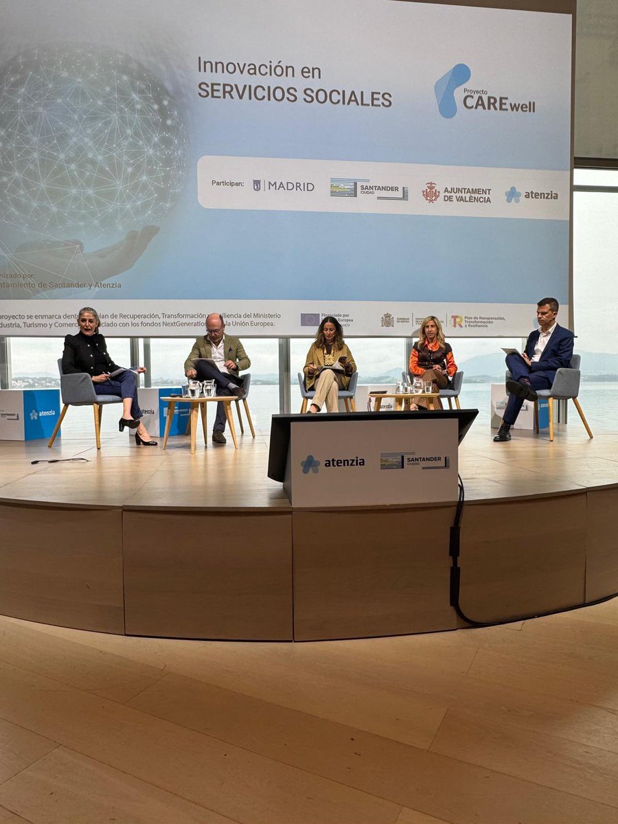 Jornada de presentación proyecto Carewell de @atenziaesp en #centrobotin a cargo de #pablobeneitez #ZonaNoroeste con dos mesas de participación de #alcaldes comprometidos con el proyecto #madrid #valencia #santander  y sobre soluciones innovadoras para SS. SS del futuro