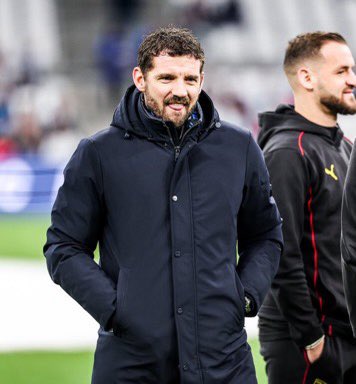 JLC : “ On va mettre l’armure et on va aller à la guerre ” ⚔️🔥

DIS LEURS JEAN LOU 🔴🟡