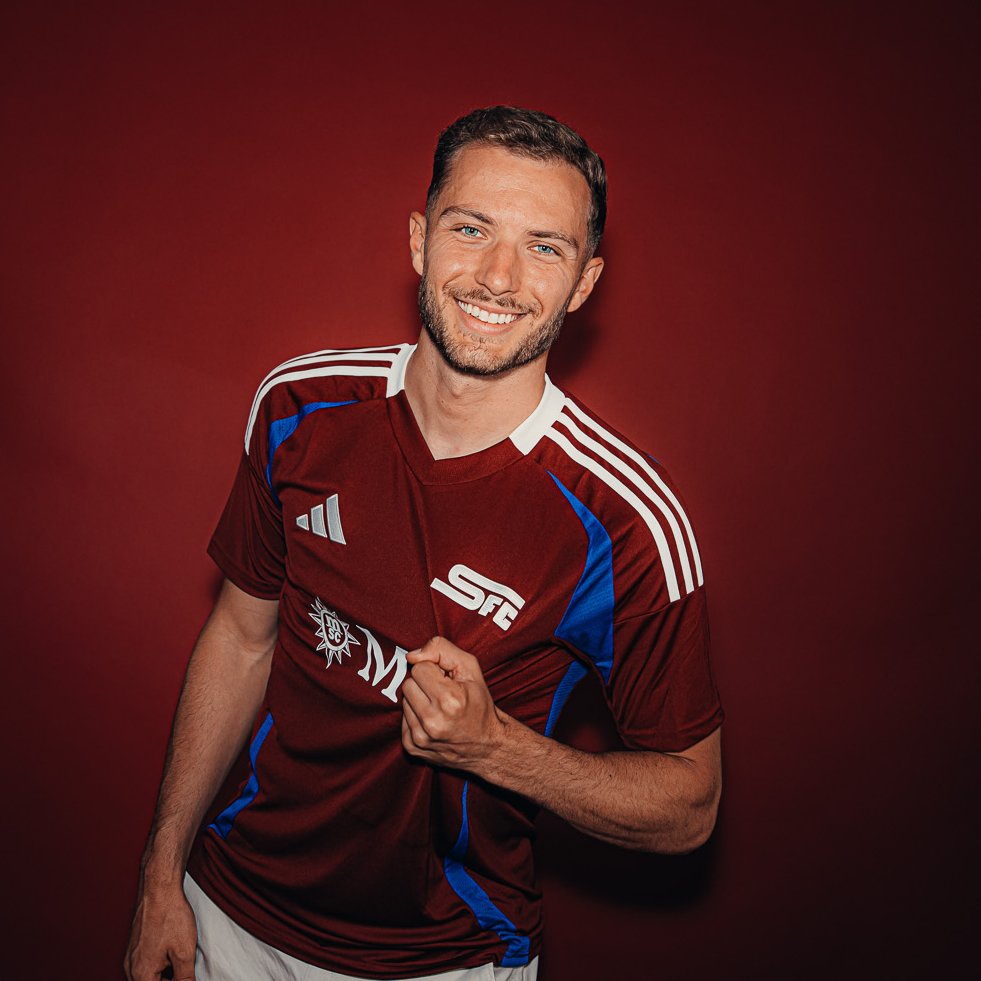 ServetteFC's tweet photo. 🆕7️⃣🇱🇻

#WelcomeGiotto https://t.co/kf1GDzMFHy