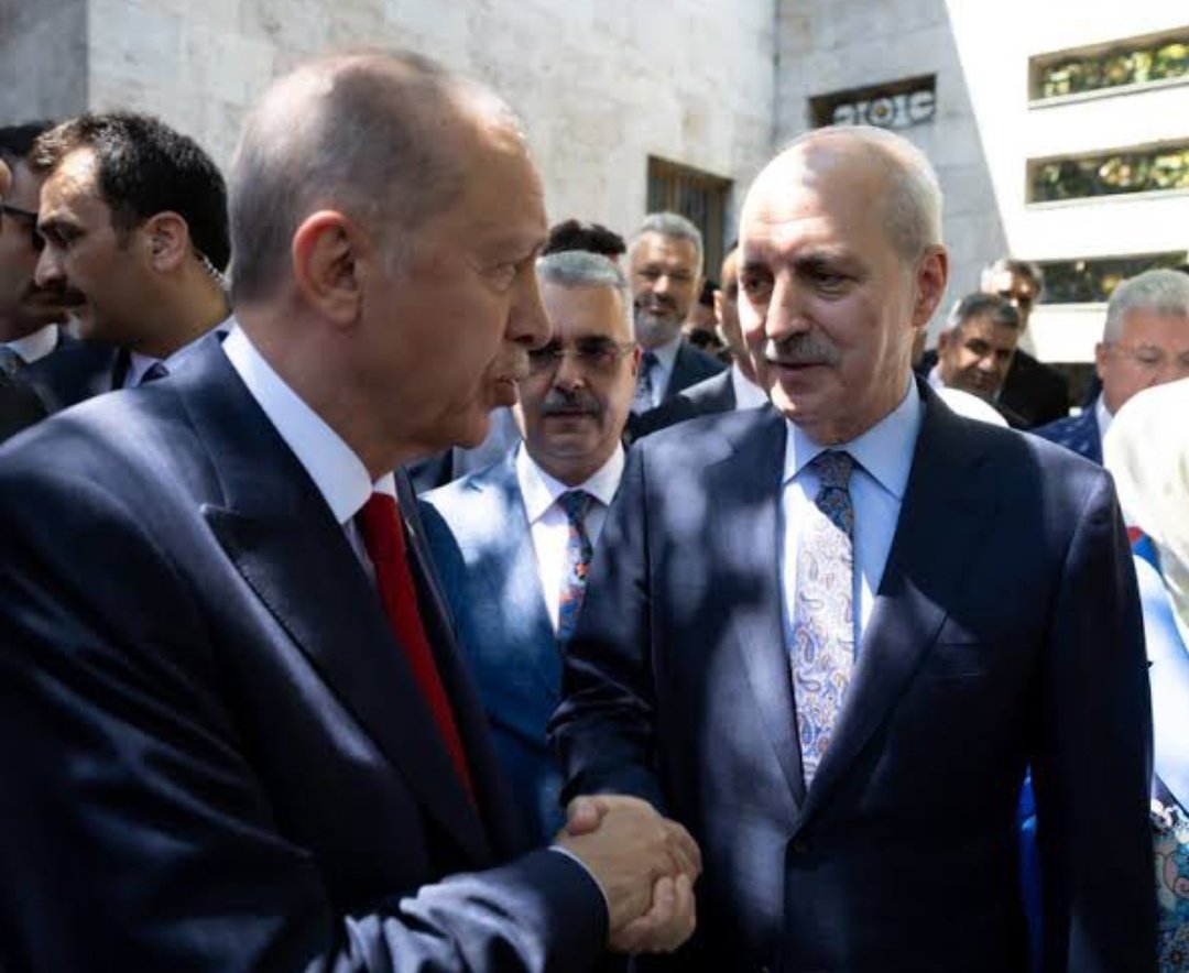 Numan Kurtulmuş hak etmediği bir makama getirilmiştir. ÇOK ŞÜKÜR çektiği bebek katili apo itine sempati duyduğu ortada iken Gazi meclisimizde görev alması bizleri oldukça derin üzmüştür. 

Gücünüz sadece Şehit Gazi ailelerine mi yetiyor ?

Kahrolsun paradigmanız, Kahrolsun kurucu